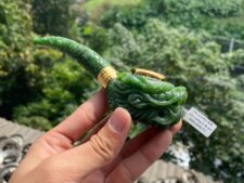 tẩu cigar bằng ngọc bích